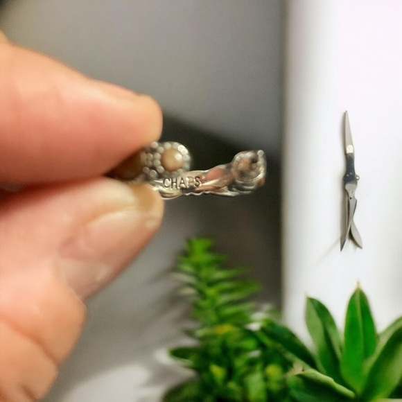 CHAPS hoop Post Earrings 7/8" Silver Tone Metal Multi
Tan Brown - Picture 7 of 10